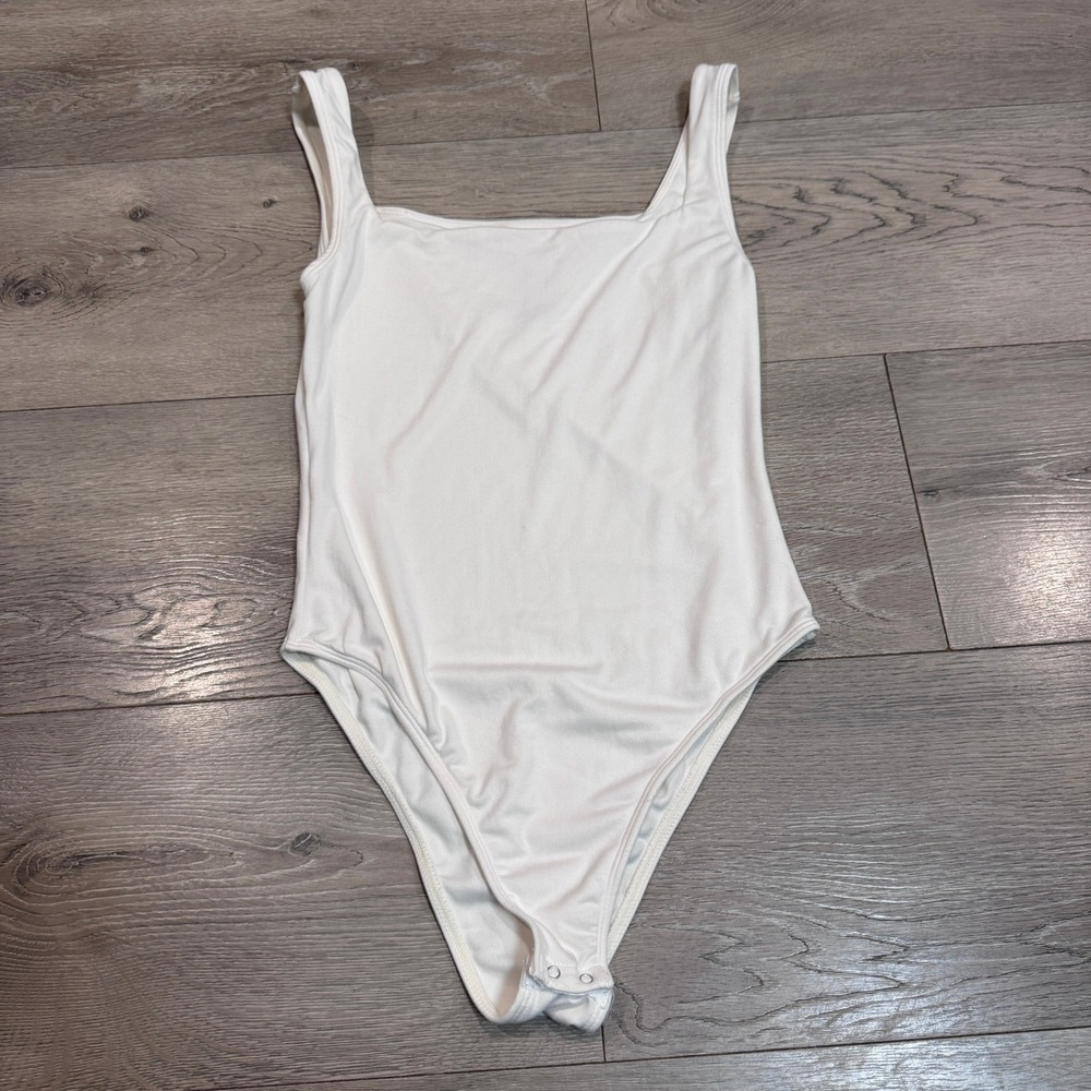 Nanamacs Women White Square Neck Sleeveless Cheeky Bodysuit Small S